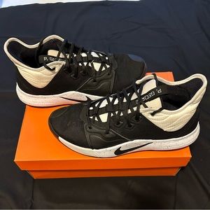Nike PG3 “Black/White”